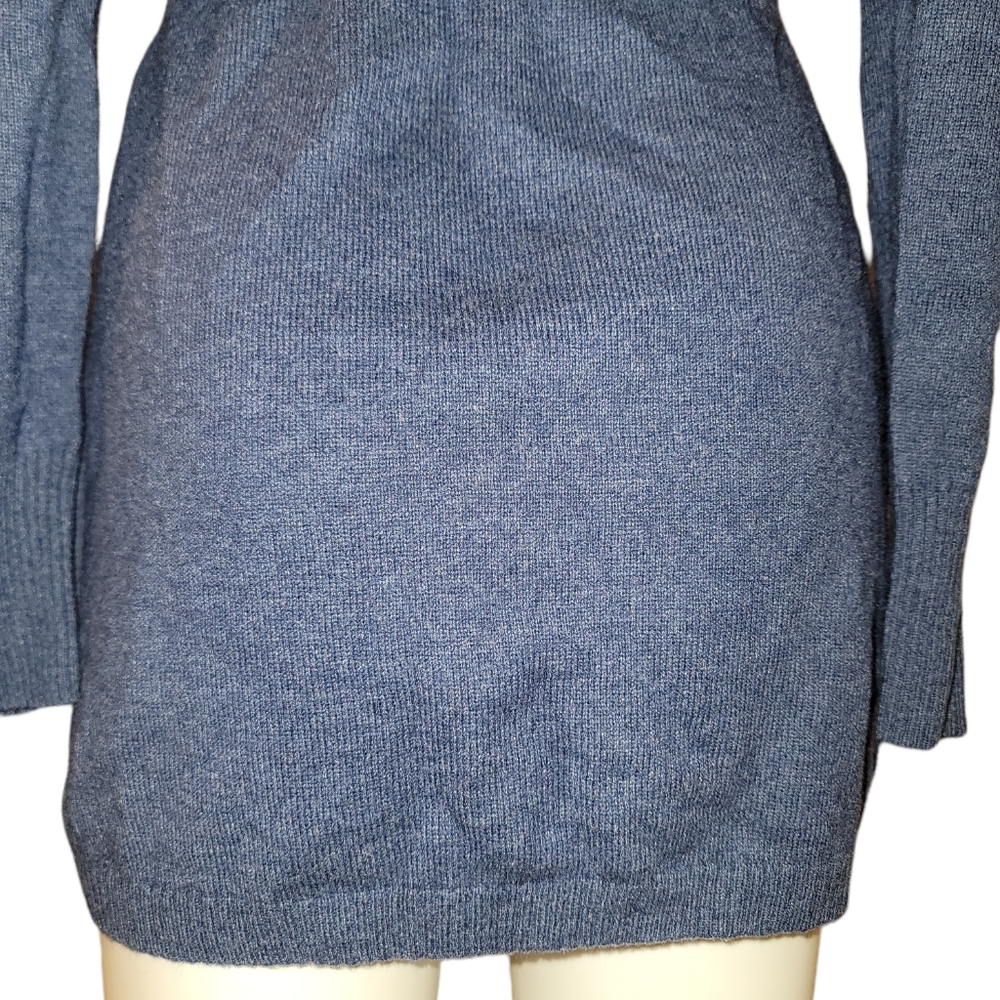 Sweater - Picture 12 of 16